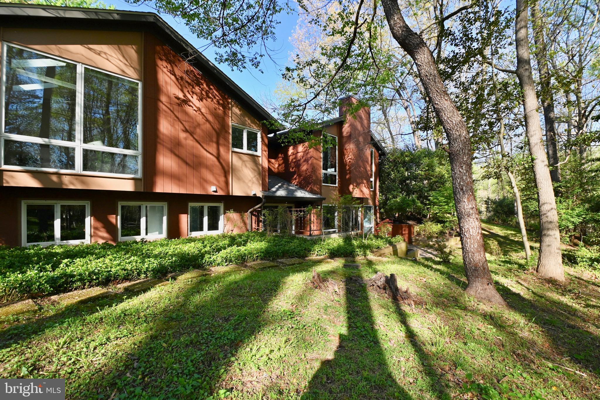 2301 NOVEMBER LANE