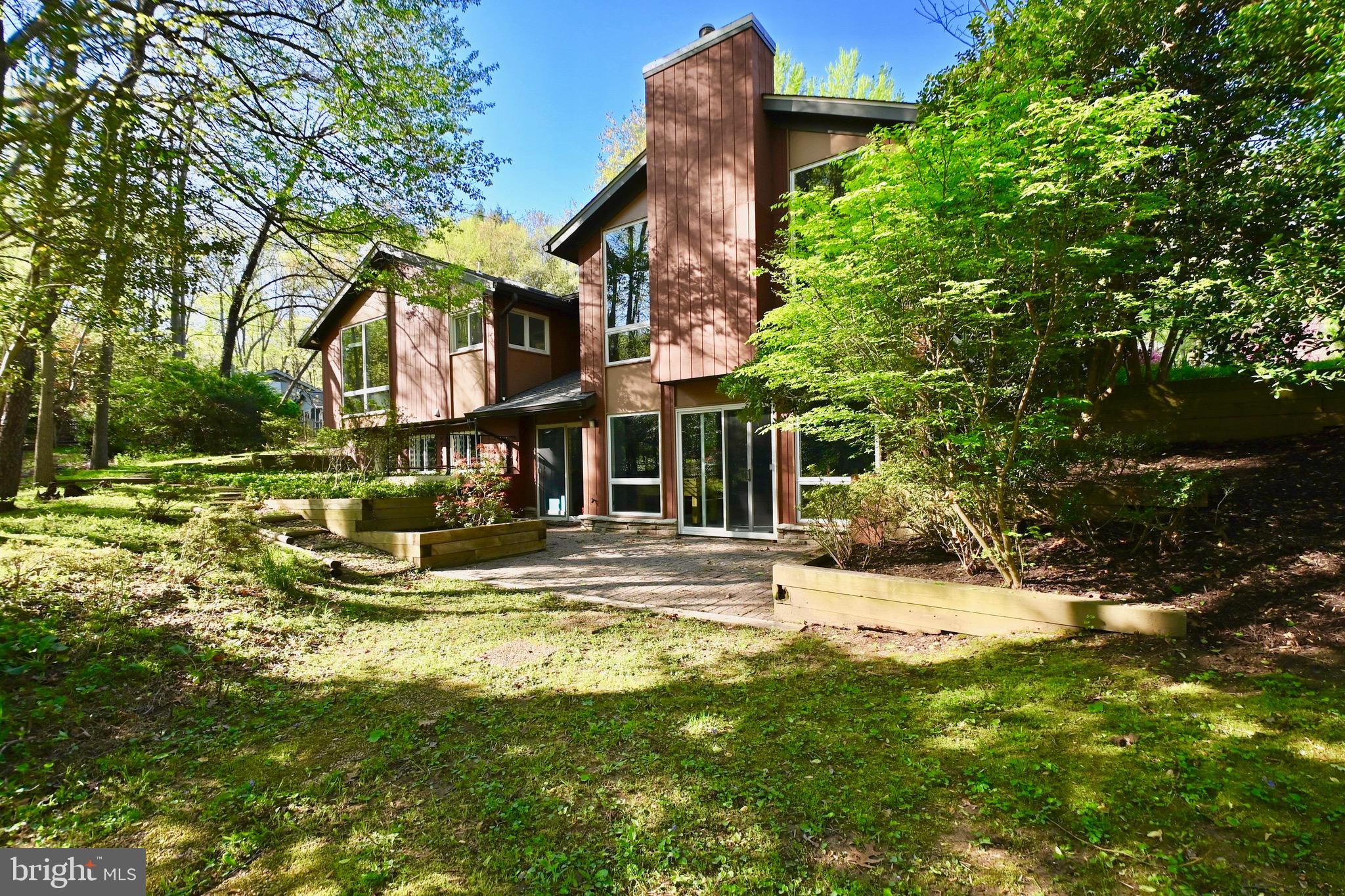 2301 NOVEMBER LANE