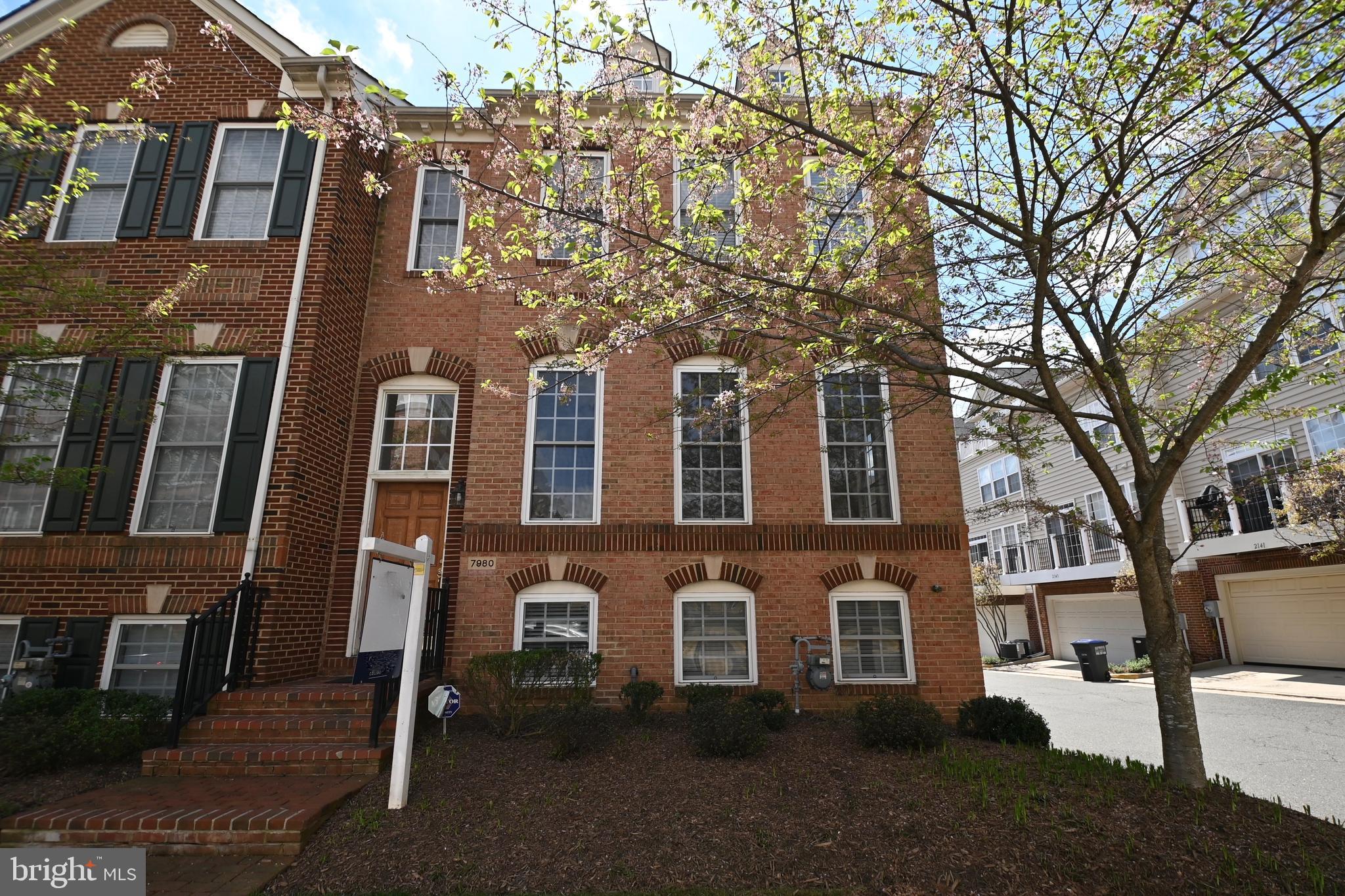 7980 VIGNE COURT