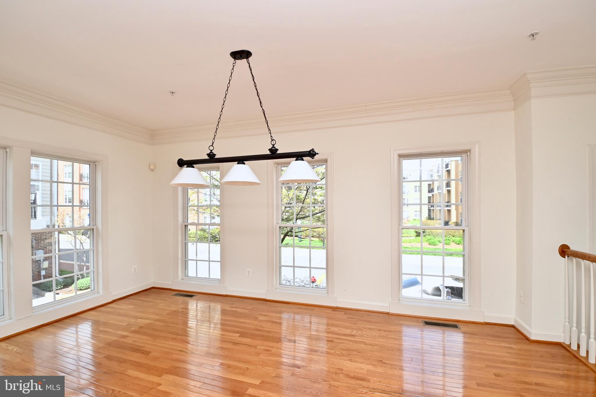 7980 VIGNE COURT