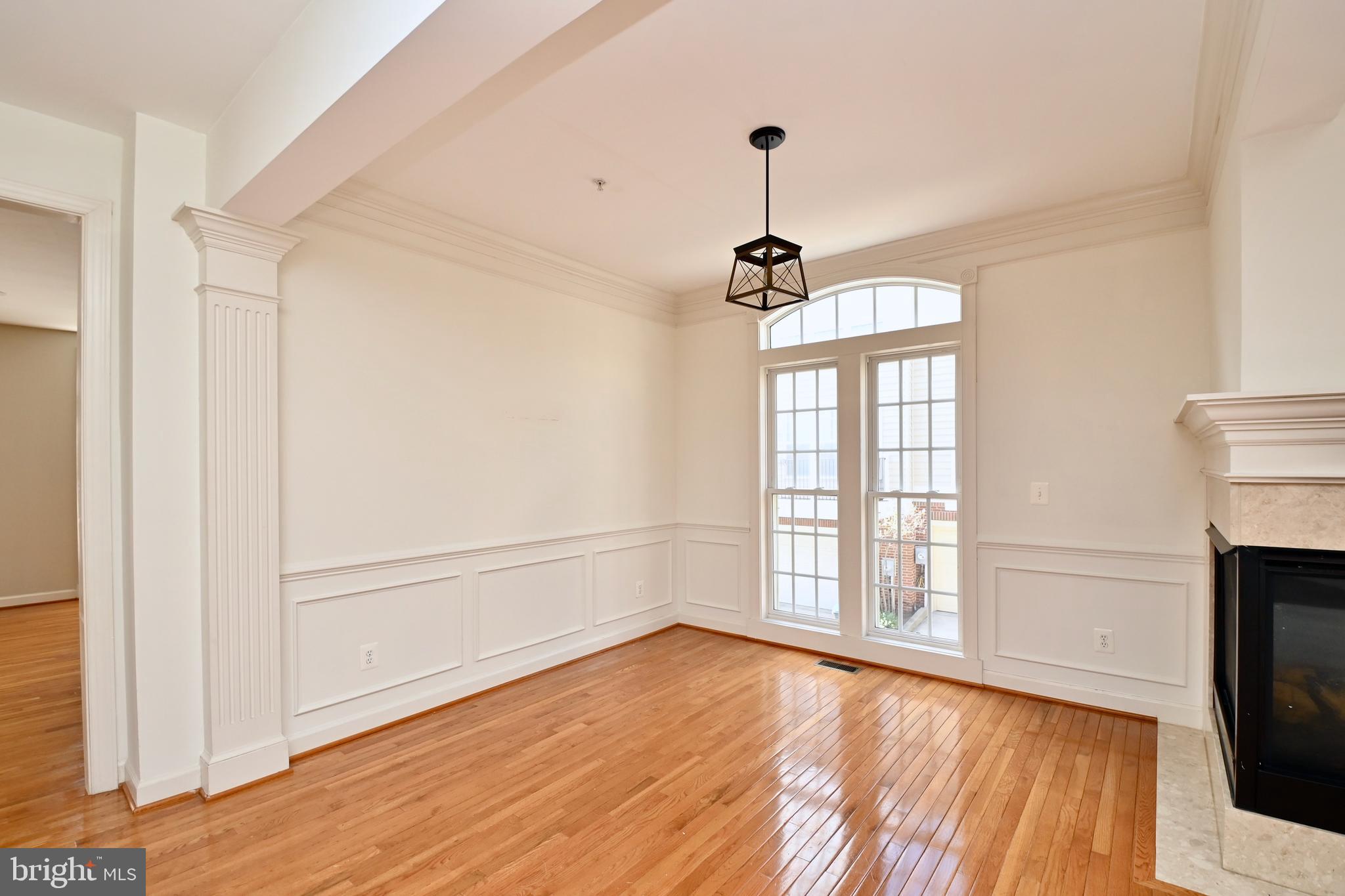 7980 VIGNE COURT
