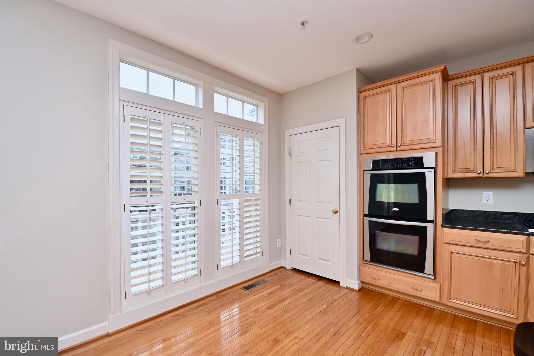 7980 VIGNE COURT