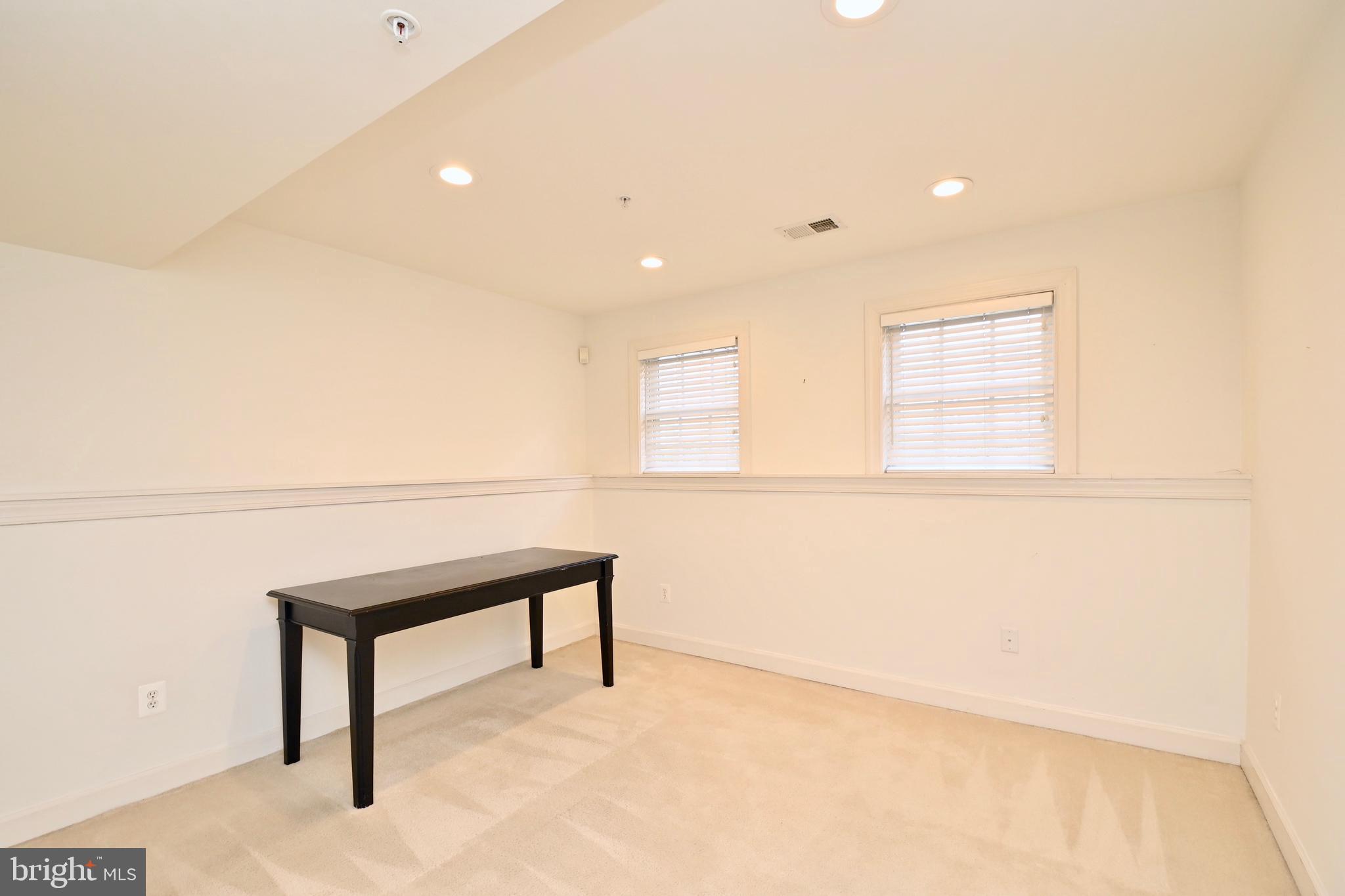 7980 VIGNE COURT
