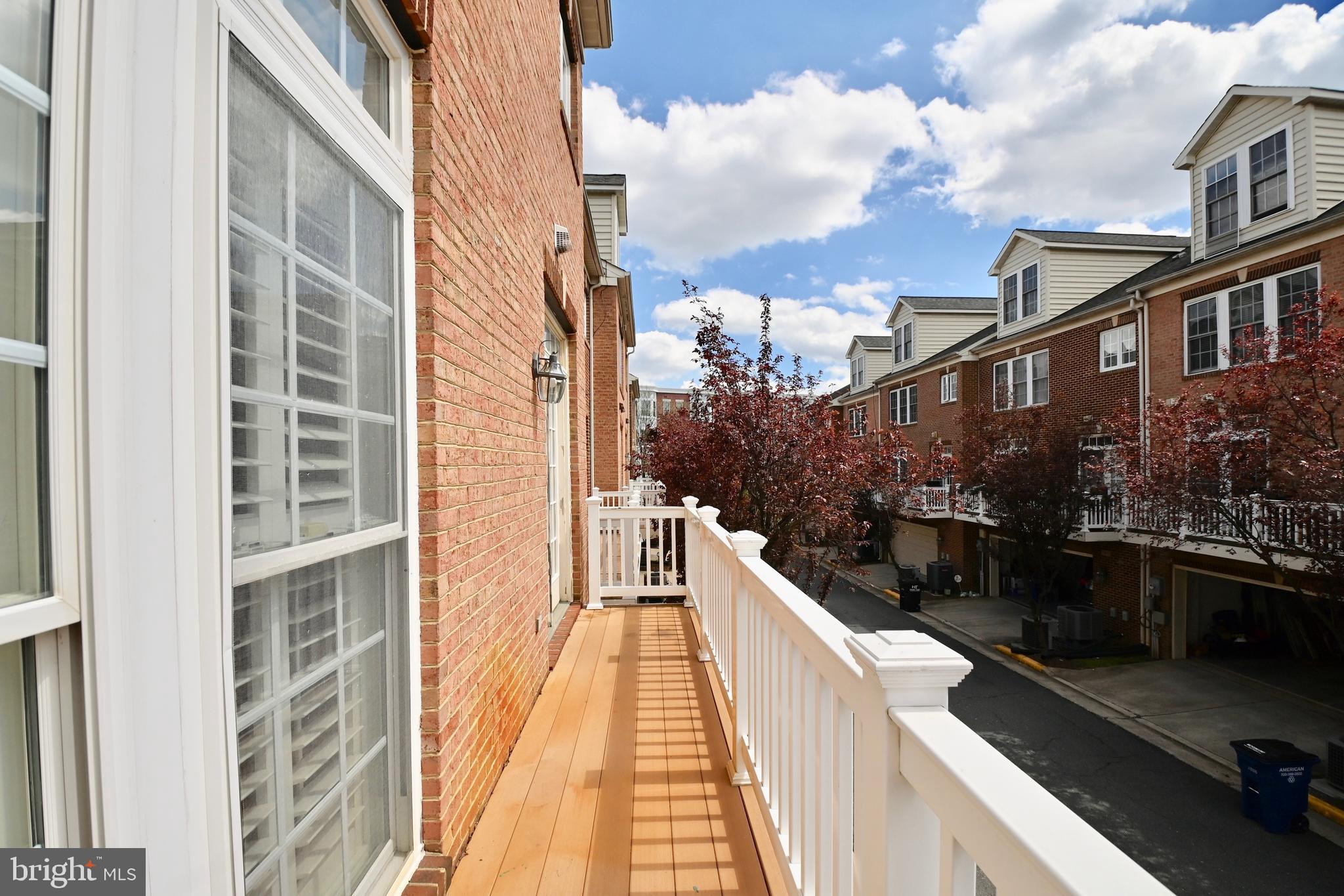 7980 VIGNE COURT