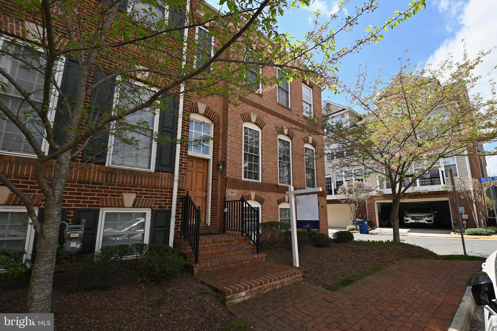 7980 VIGNE COURT