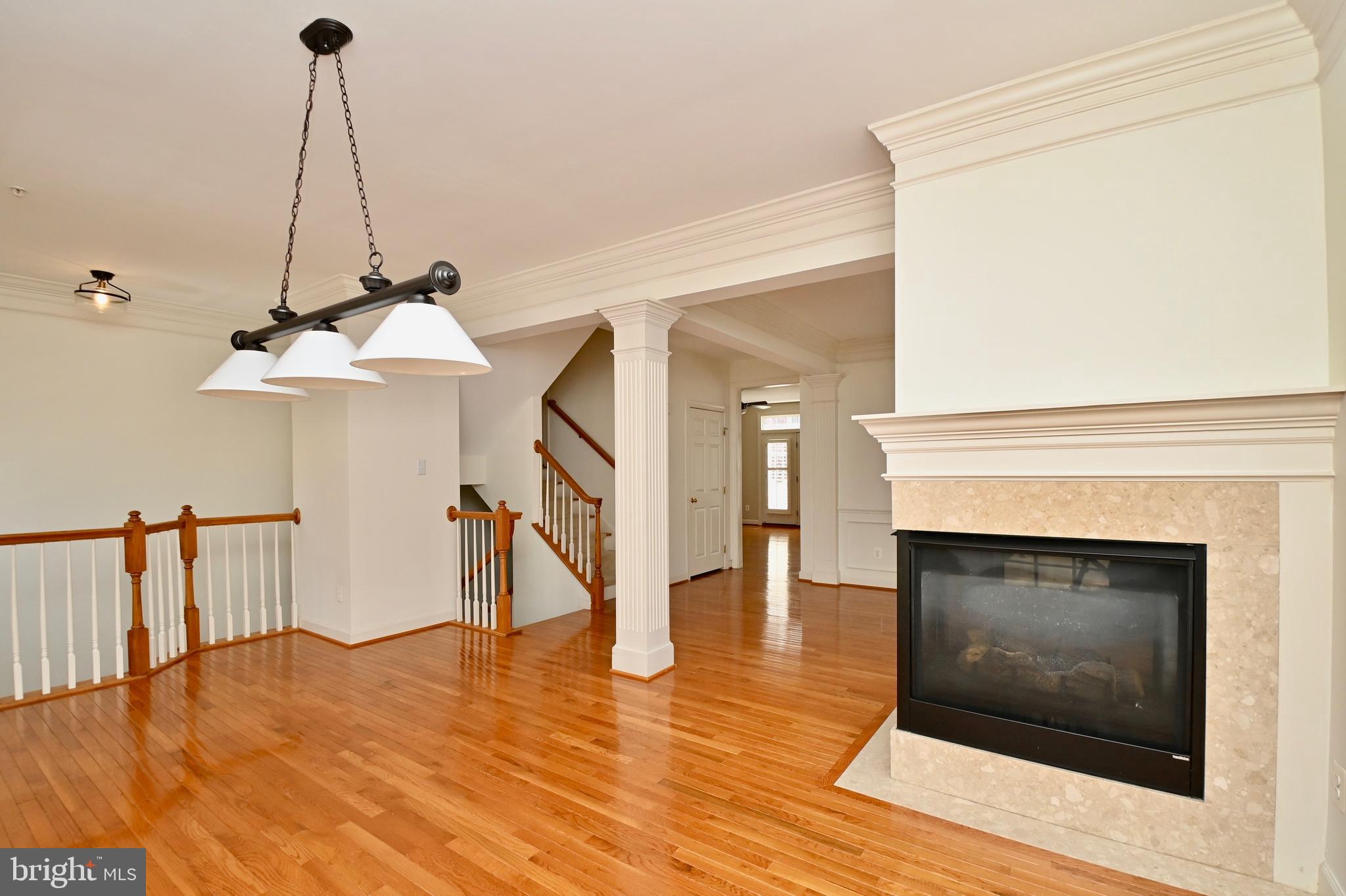 7980 VIGNE COURT