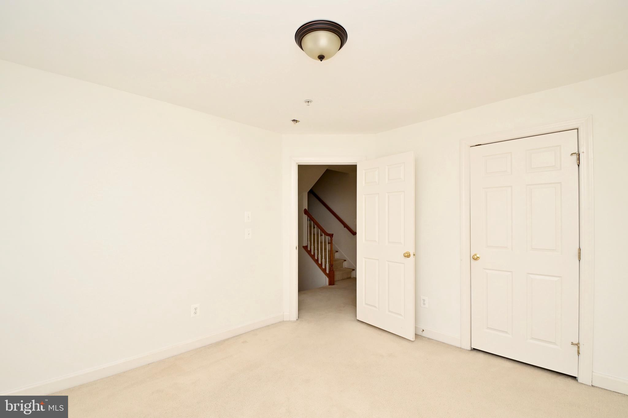7980 VIGNE COURT