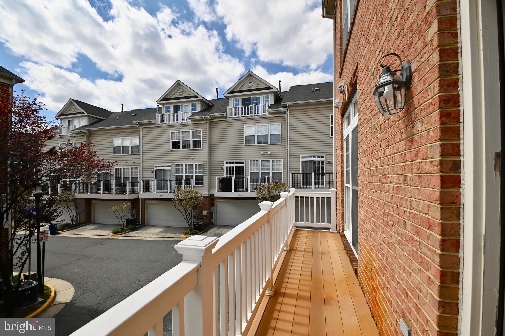 7980 VIGNE COURT
