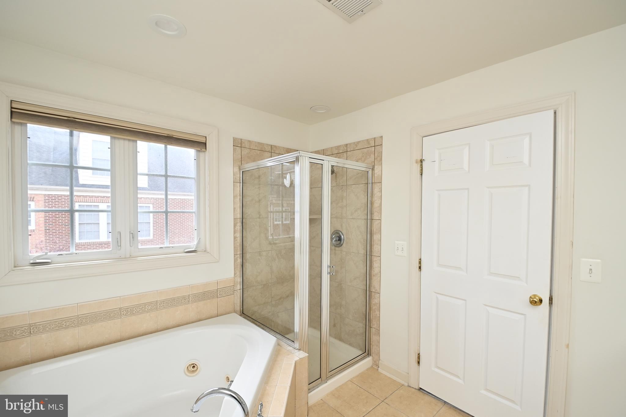 7980 VIGNE COURT