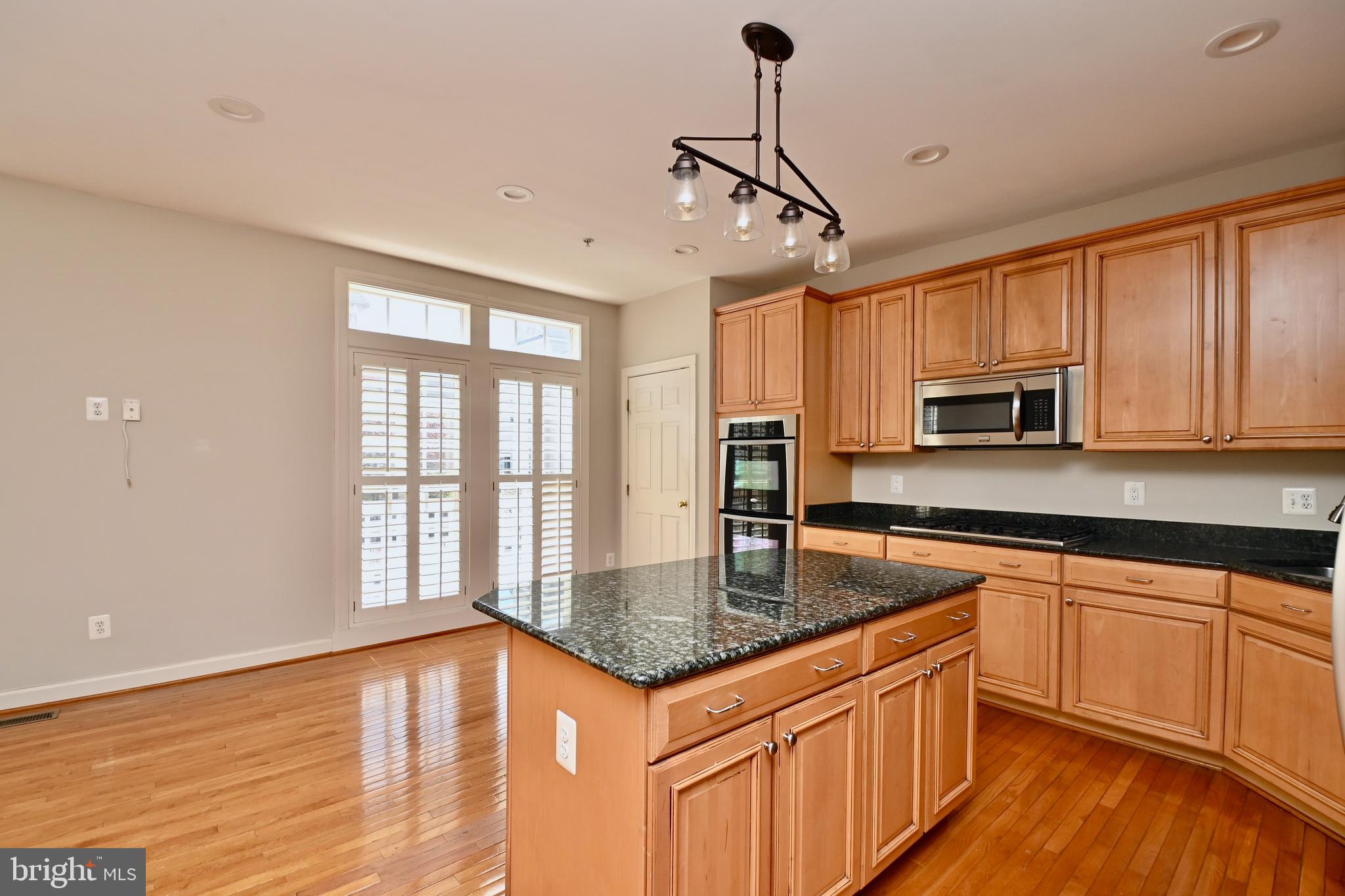 7980 VIGNE COURT