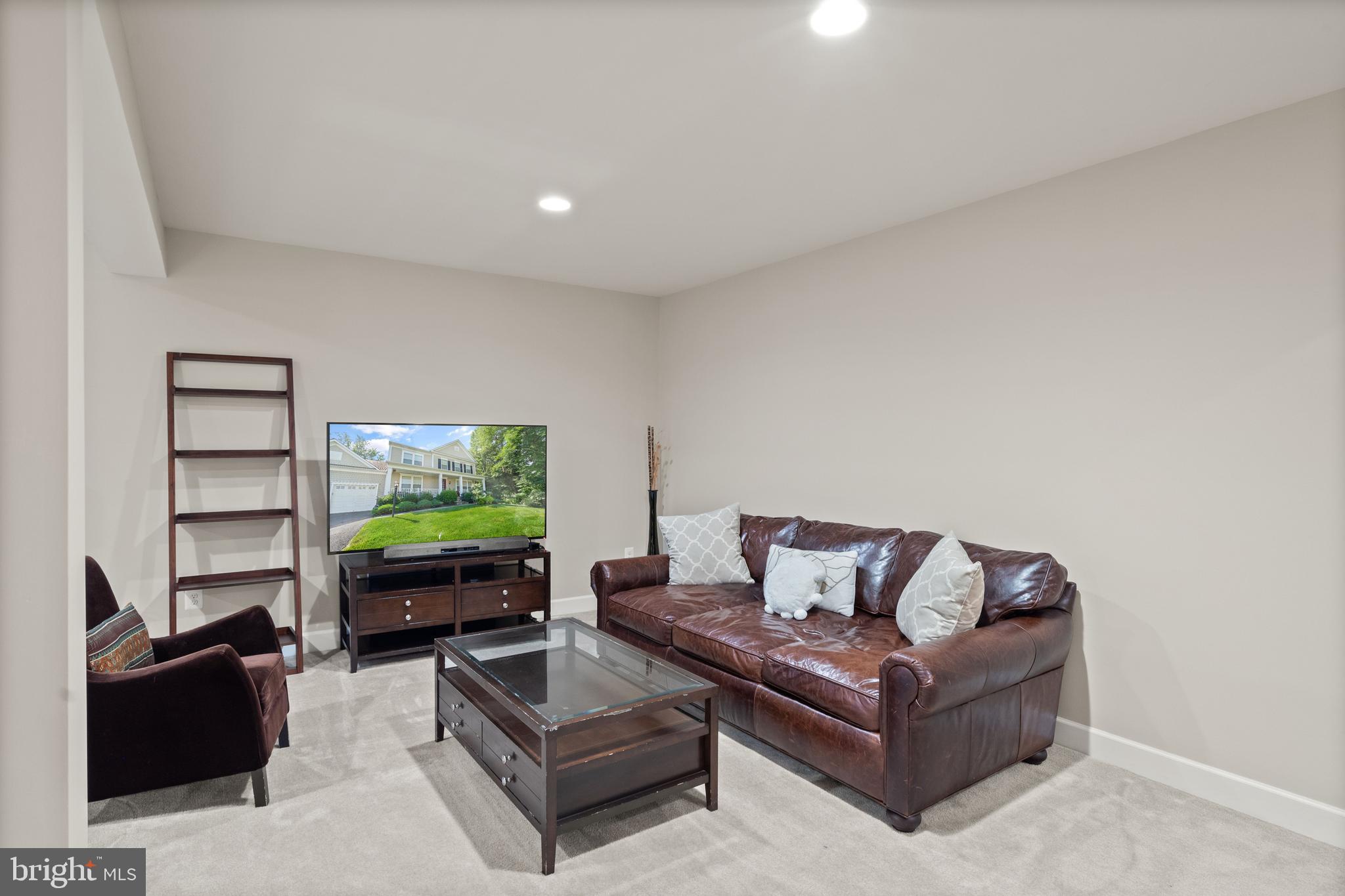 8897 HARGROVE COURT