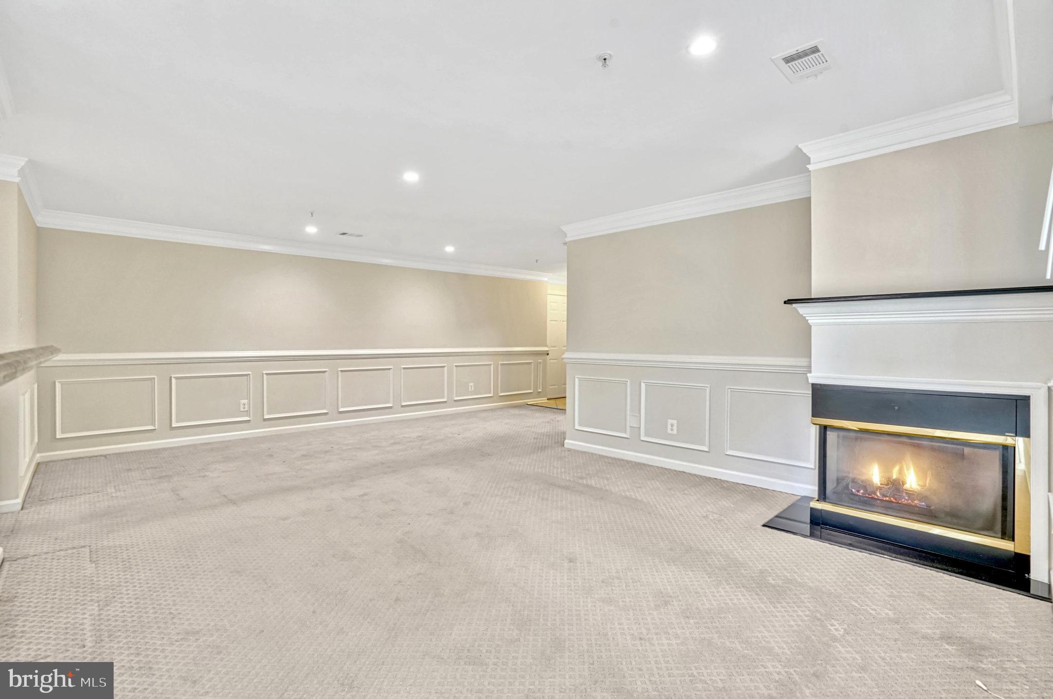 7524 SNOWPEA COURT 7