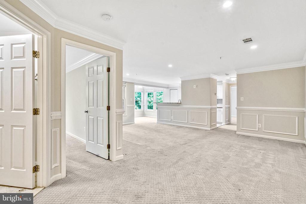 7524 SNOWPEA COURT 7