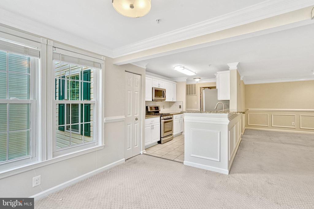 7524 SNOWPEA COURT 7