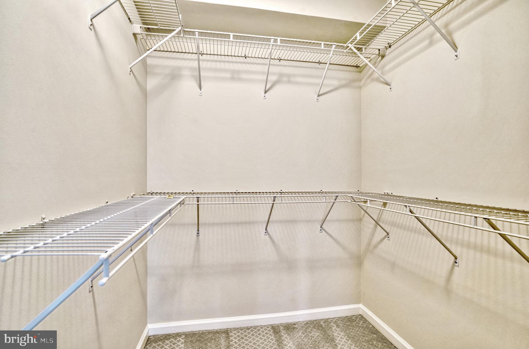 7524 SNOWPEA COURT 7