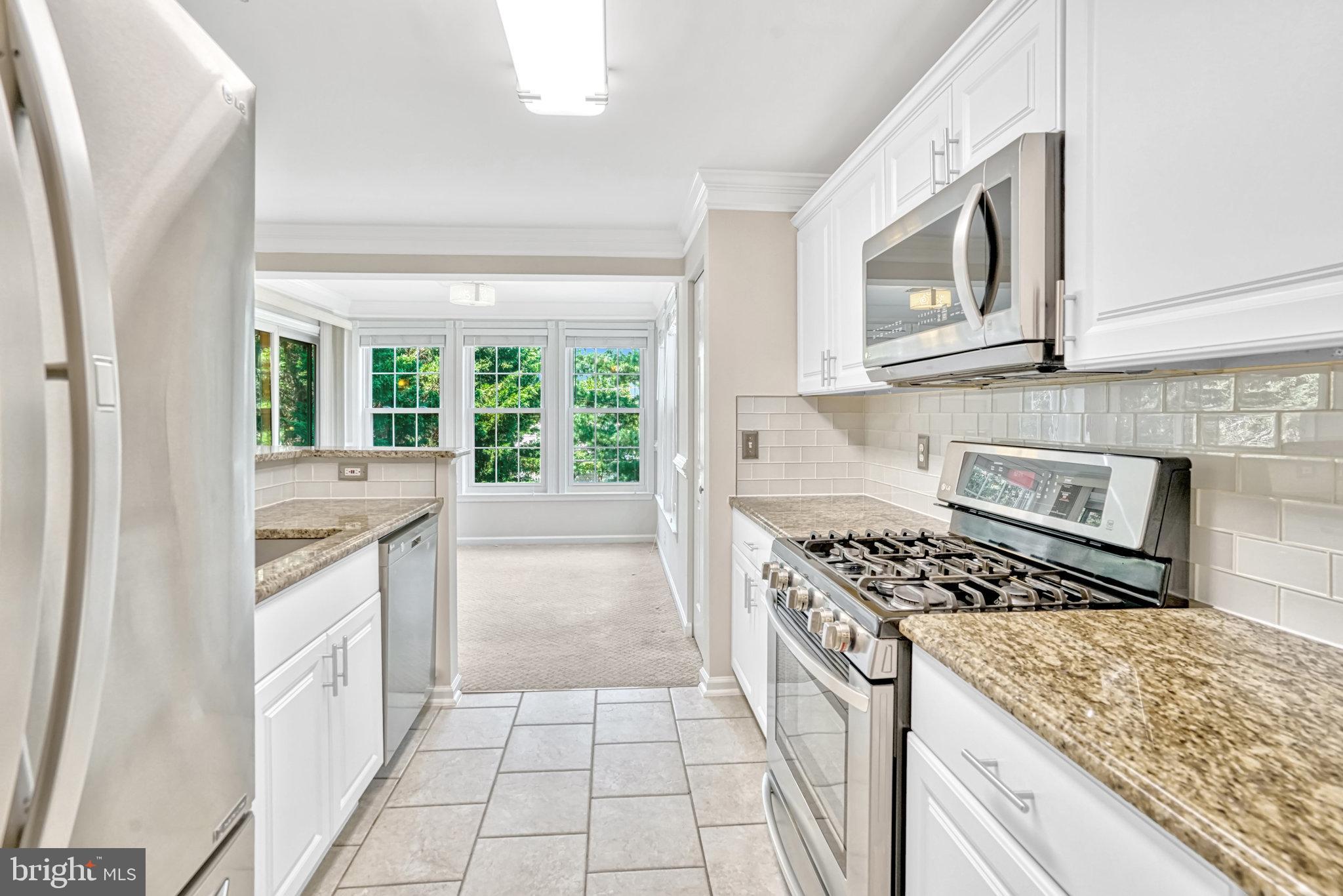 7524 SNOWPEA COURT 7