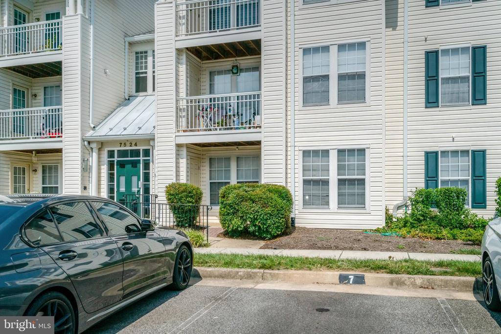 7524 SNOWPEA COURT 7