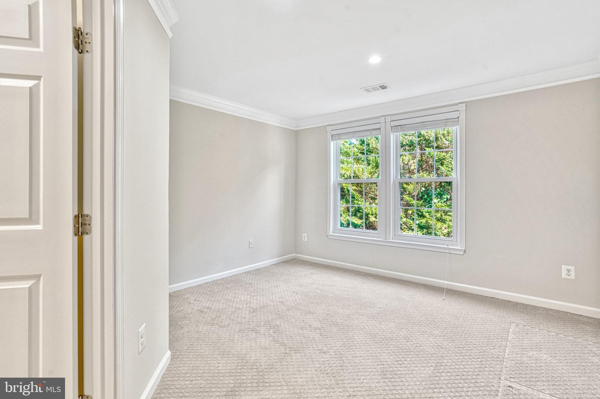 7524 SNOWPEA COURT 7