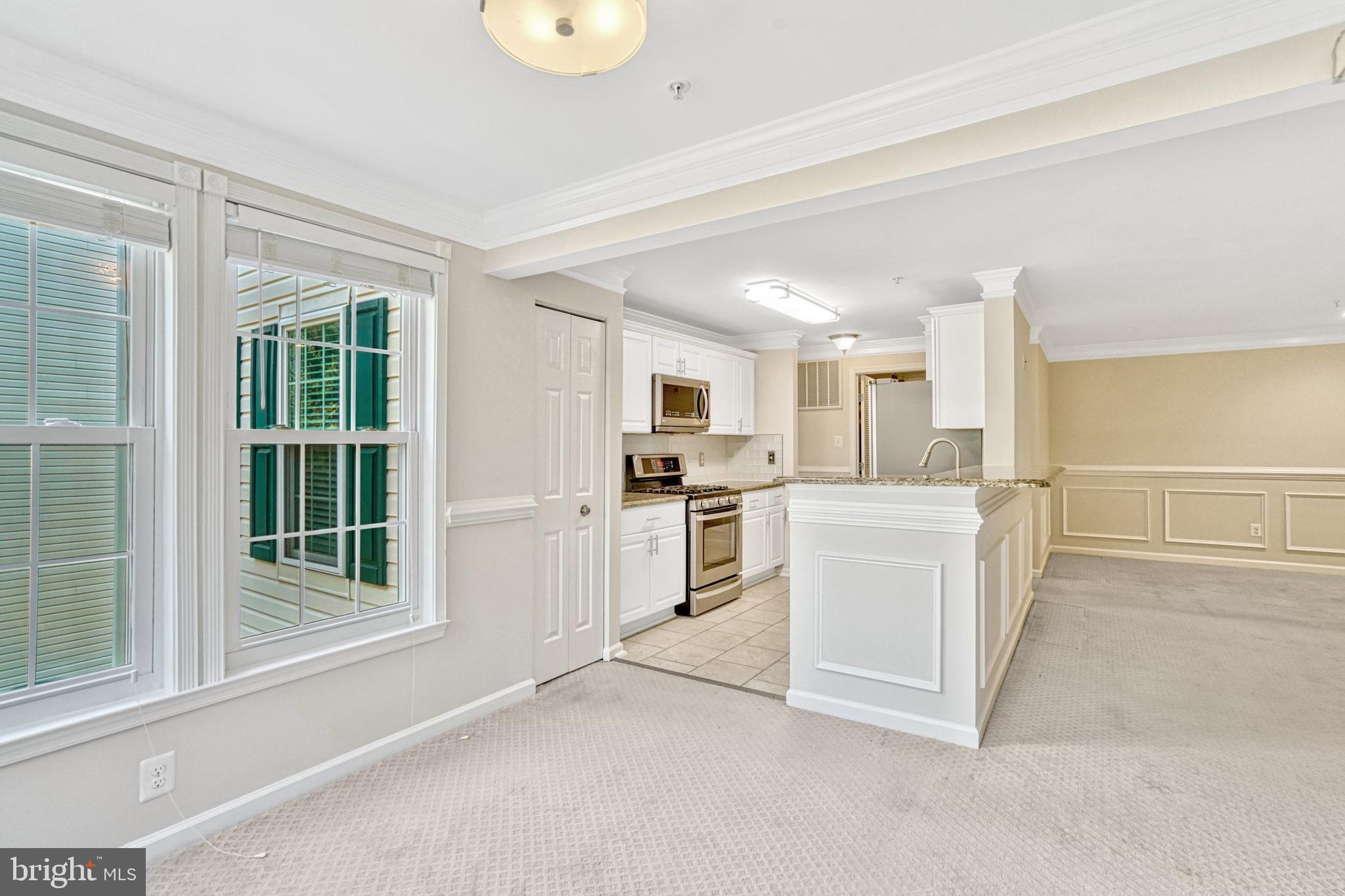 7524 SNOWPEA COURT 7