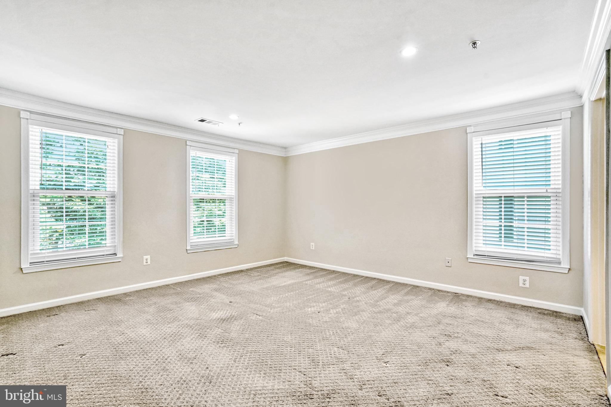 7524 SNOWPEA COURT 7
