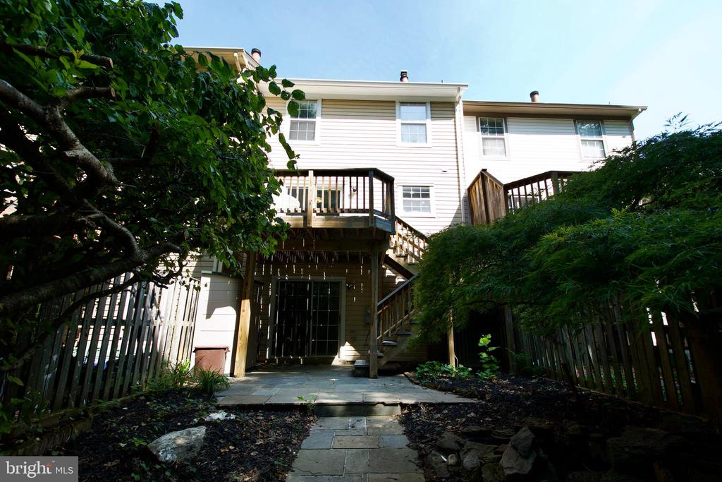 5735 MASON BLUFF DRIVE