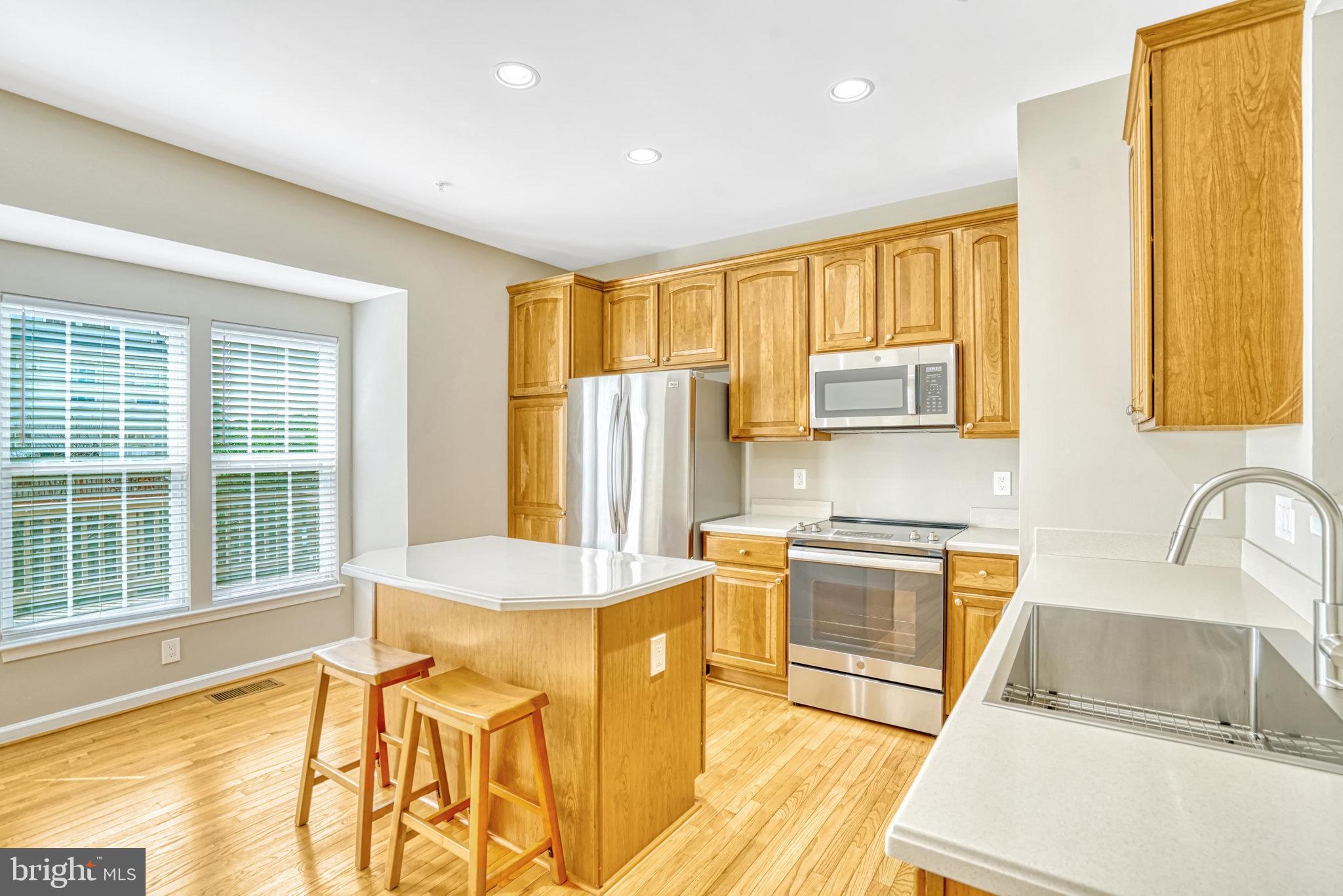 3559 ELLERY CIRCLE