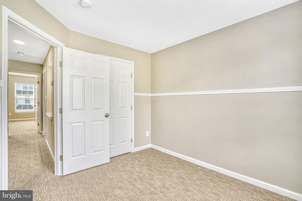 3559 ELLERY CIRCLE
