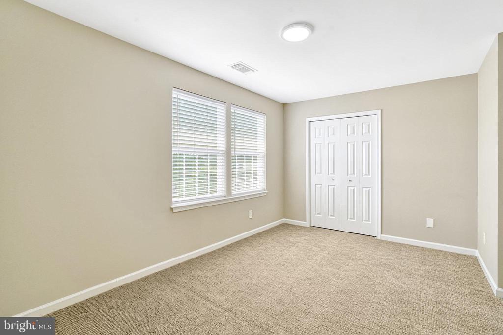 3559 ELLERY CIRCLE