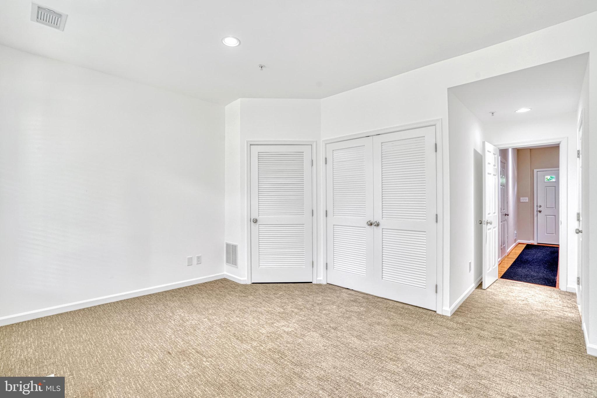 3559 ELLERY CIRCLE