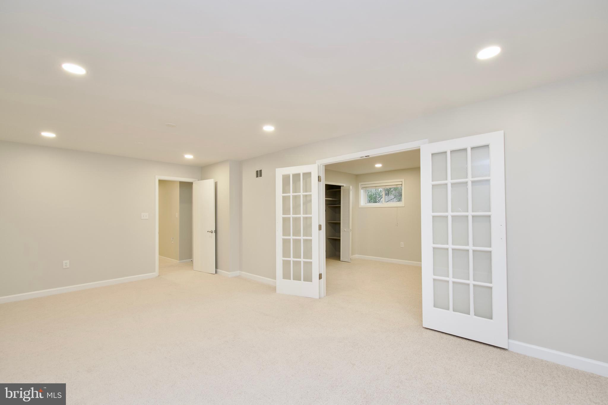 10919 HOWLAND DRIVE
