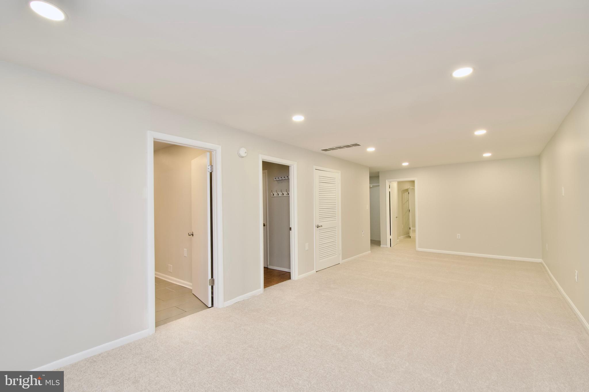 10919 HOWLAND DRIVE