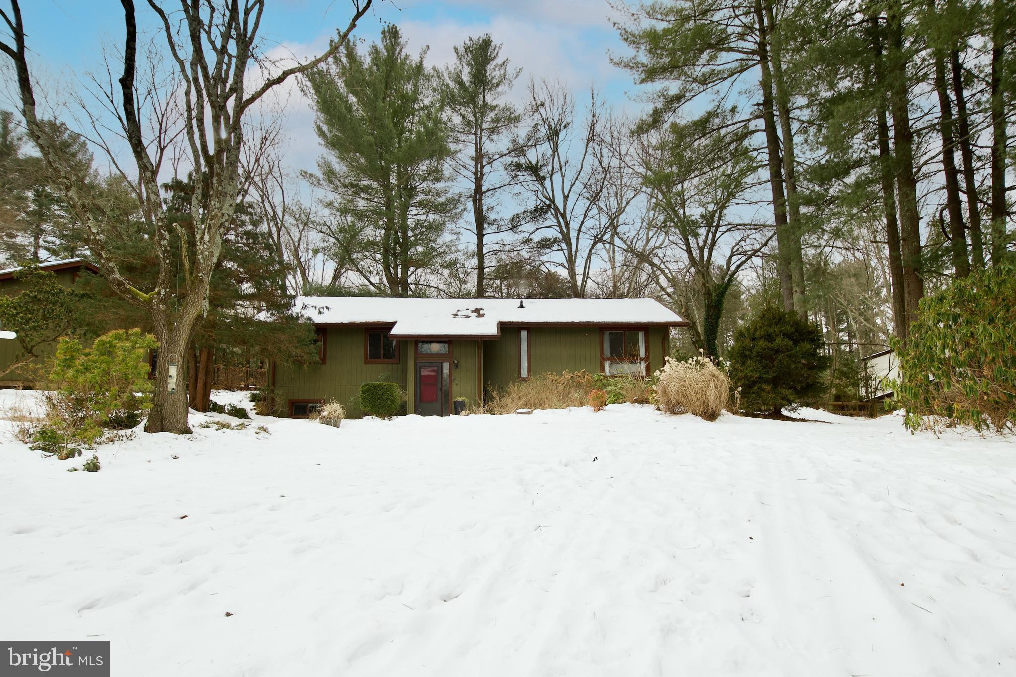 10919 HOWLAND DRIVE