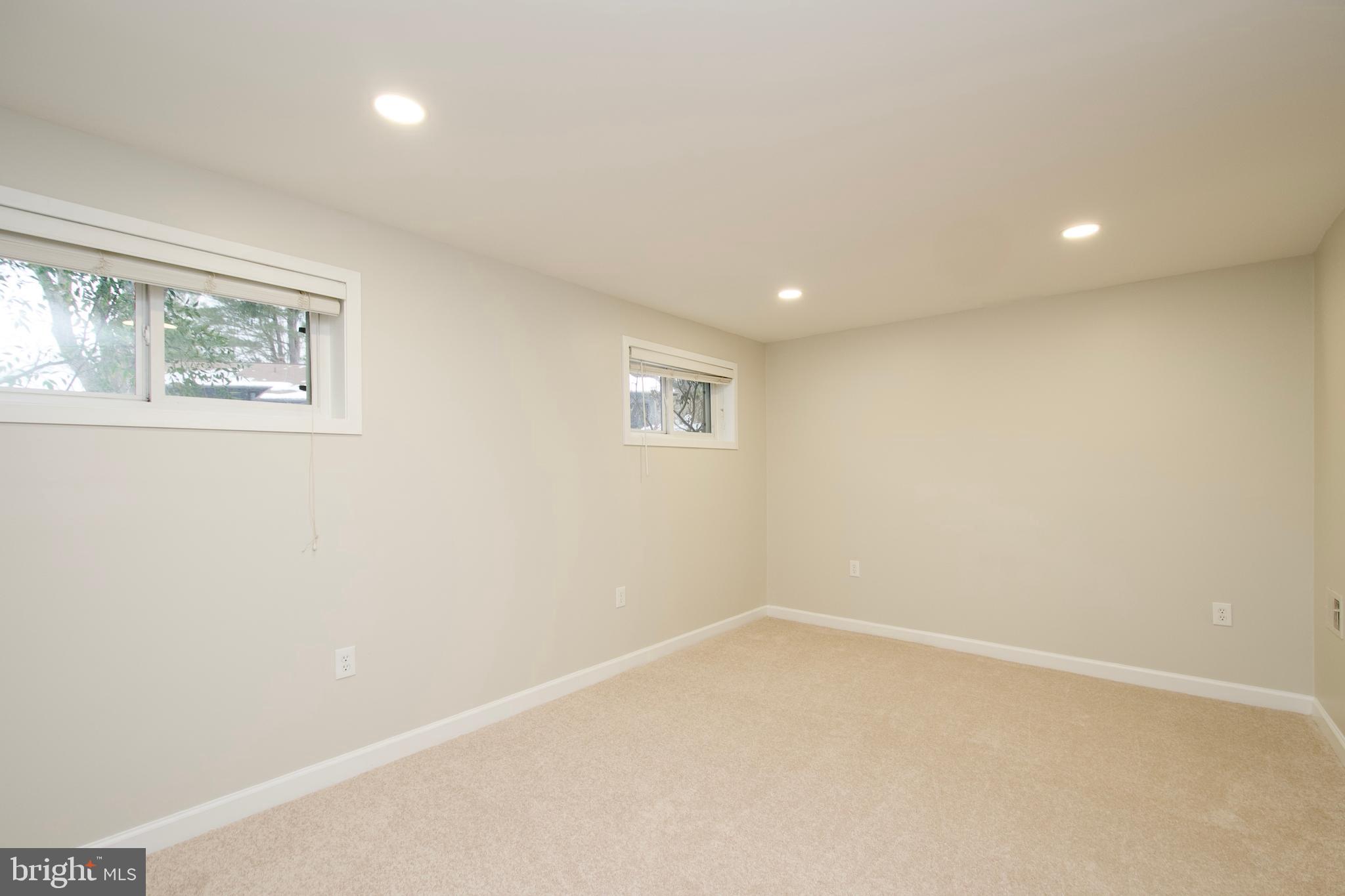 10919 HOWLAND DRIVE