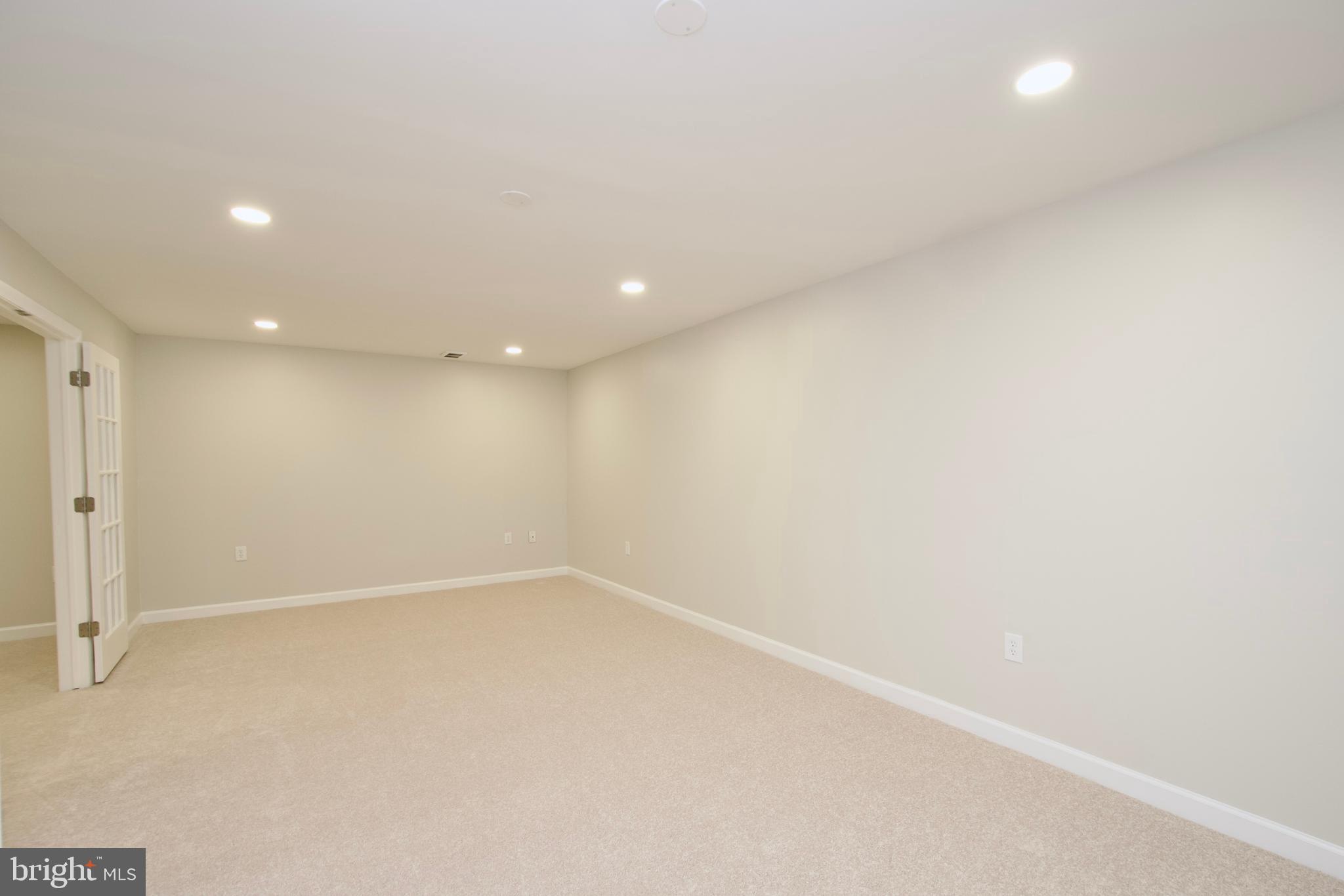 10919 HOWLAND DRIVE