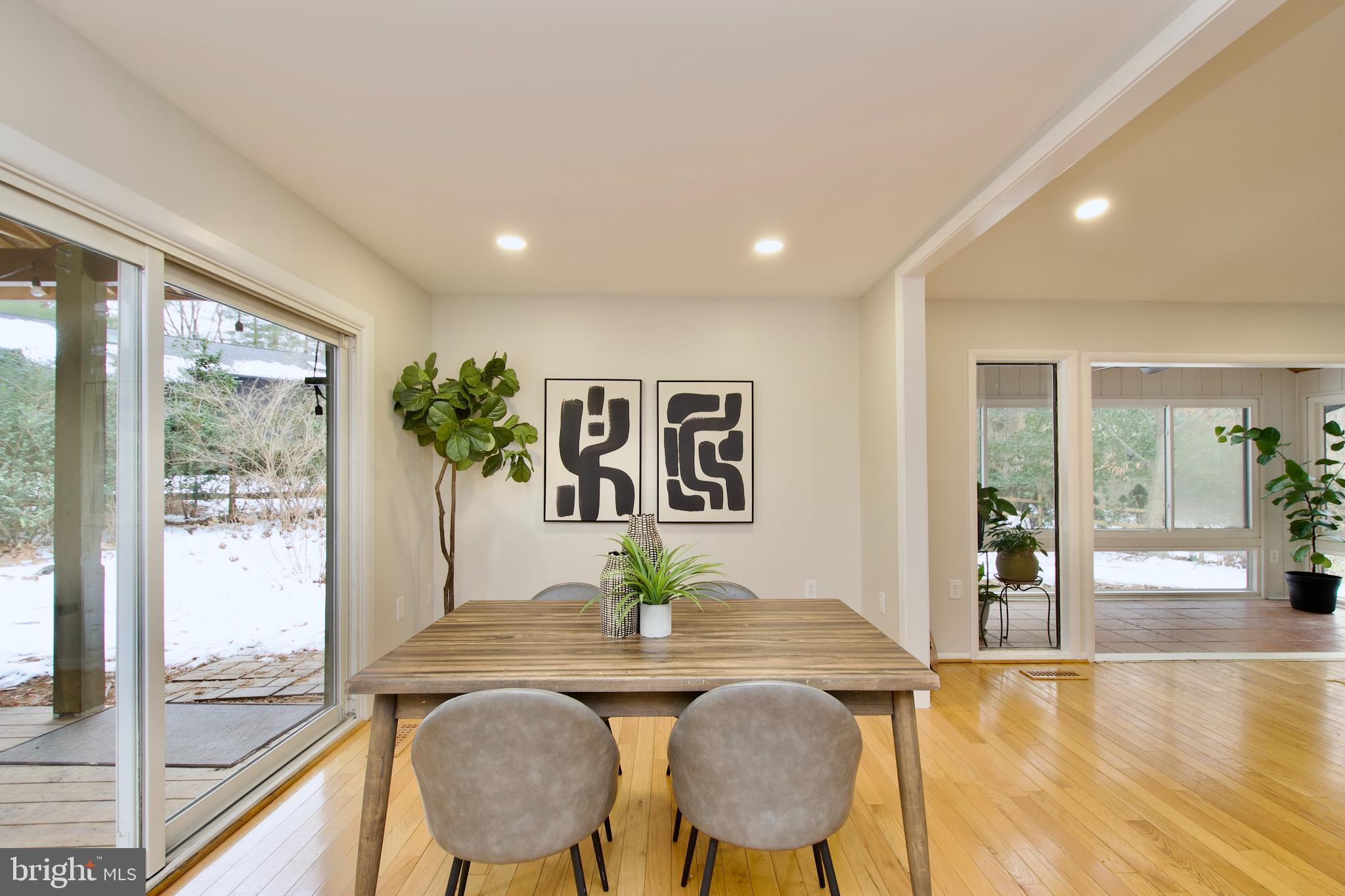 10919 HOWLAND DRIVE