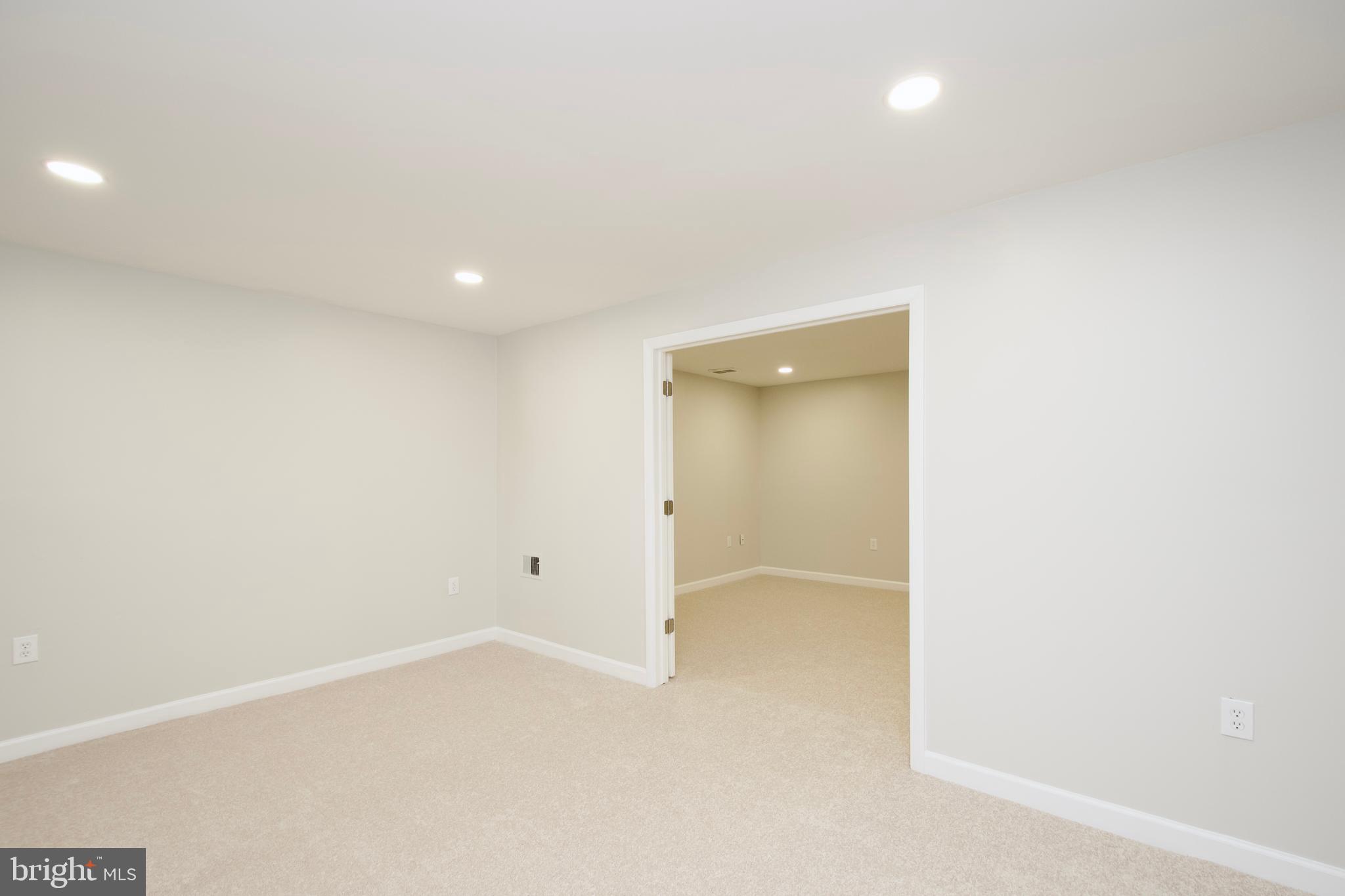 10919 HOWLAND DRIVE