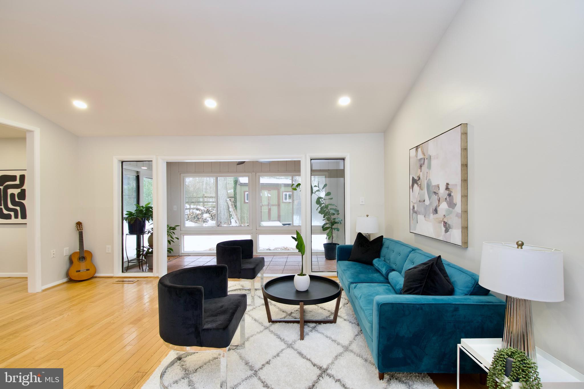10919 HOWLAND DRIVE