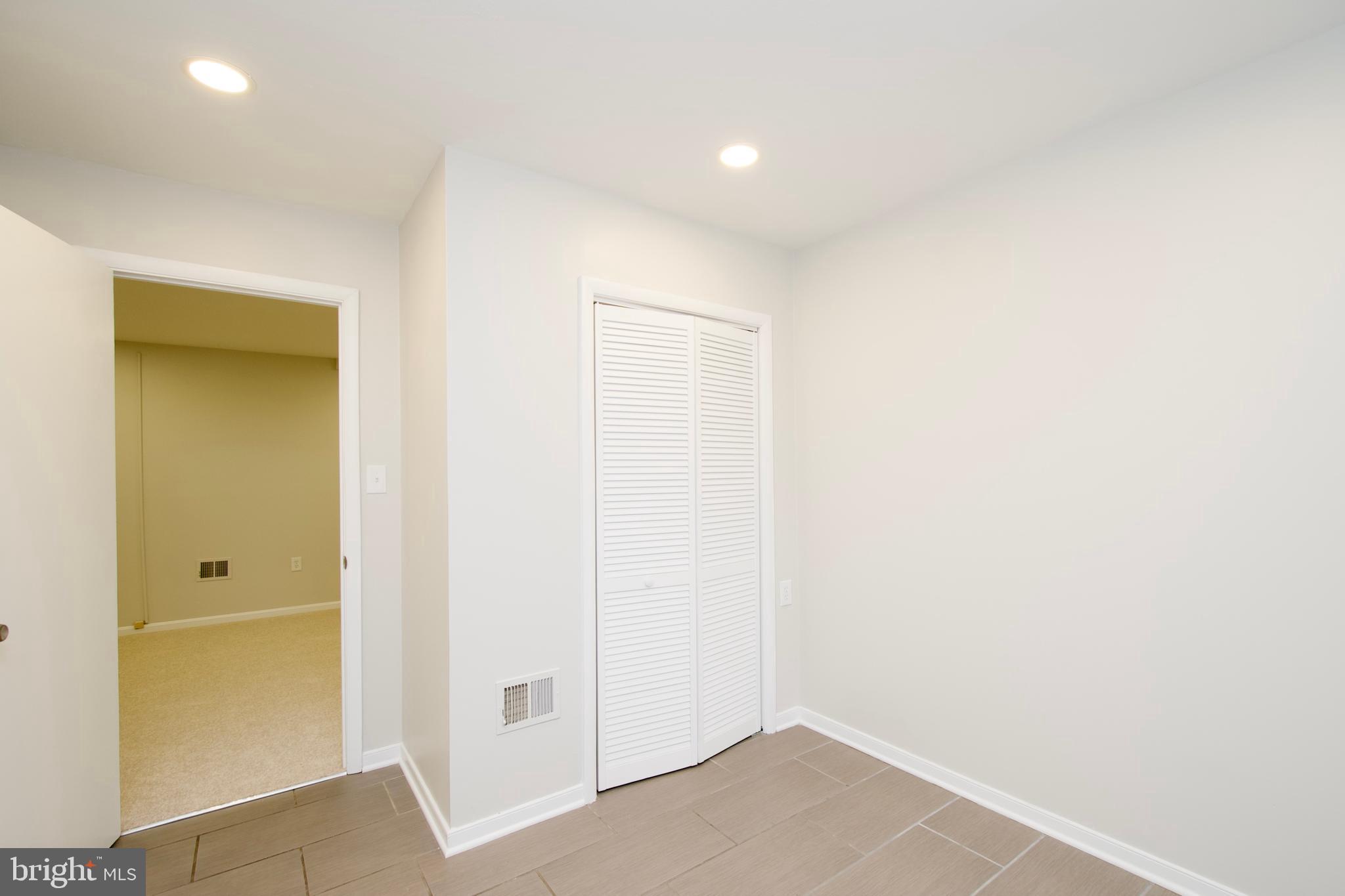 10919 HOWLAND DRIVE