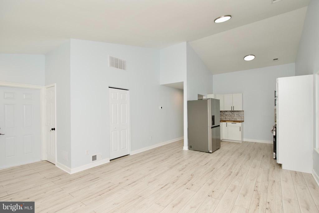 13501 APPLE BARREL COURT