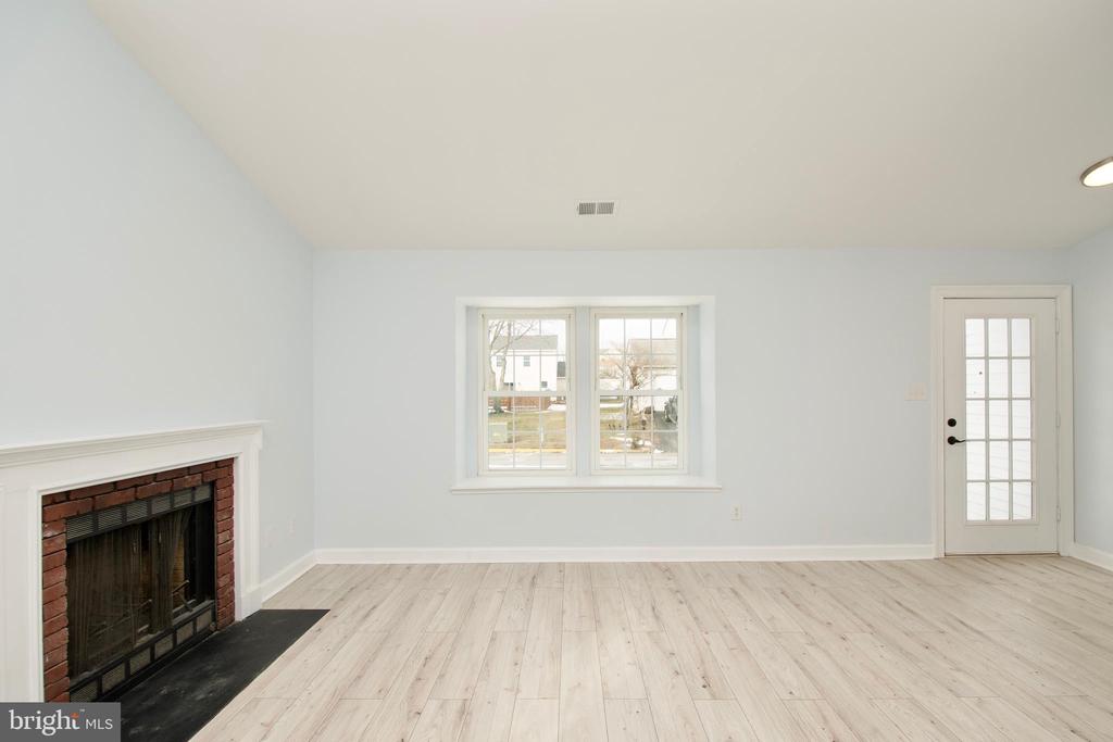 13501 APPLE BARREL COURT