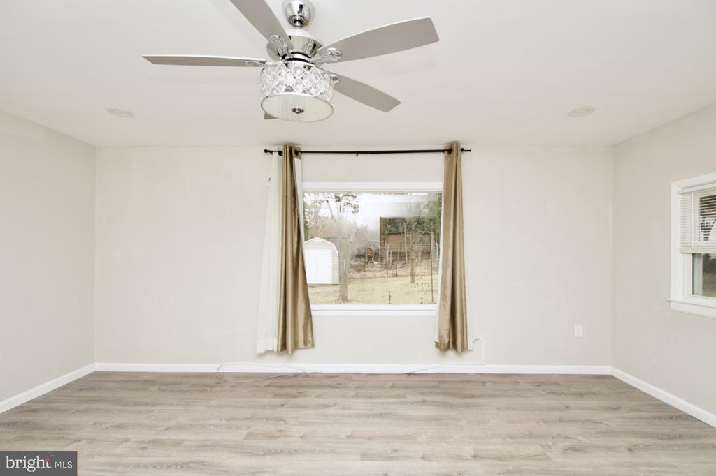7123 LEESVILLE BOULEVARD