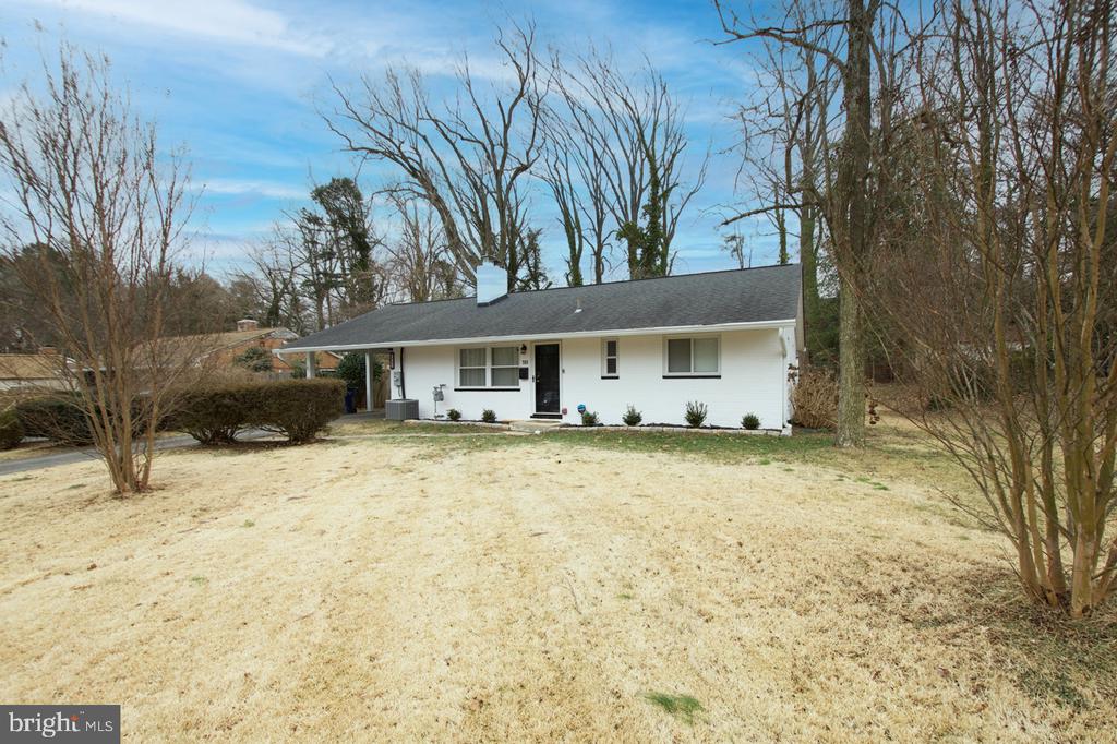 7123 LEESVILLE BOULEVARD