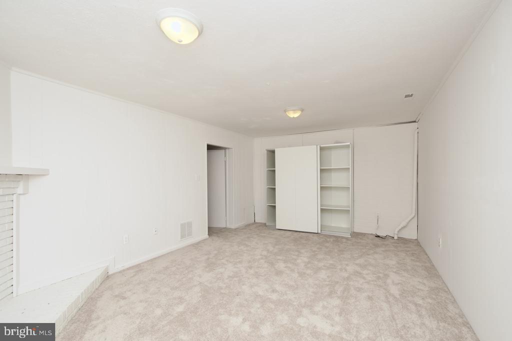 8603 BURLING WOOD DRIVE