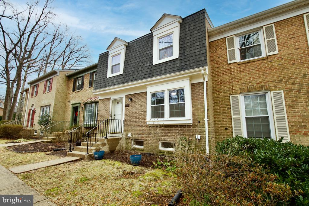 8603 BURLING WOOD DRIVE