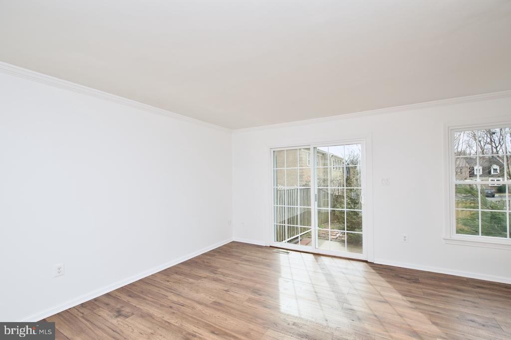 8603 BURLING WOOD DRIVE