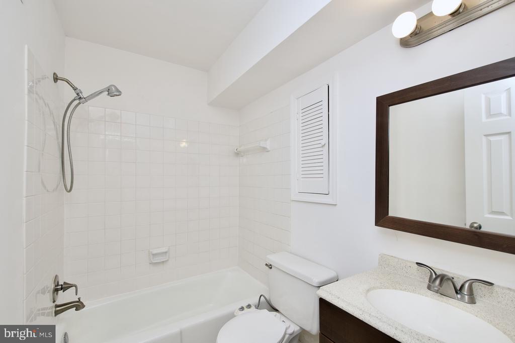 8603 BURLING WOOD DRIVE