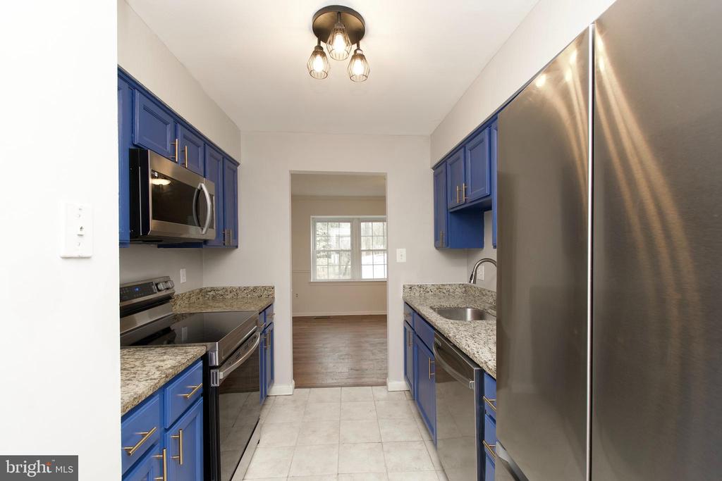 8603 BURLING WOOD DRIVE
