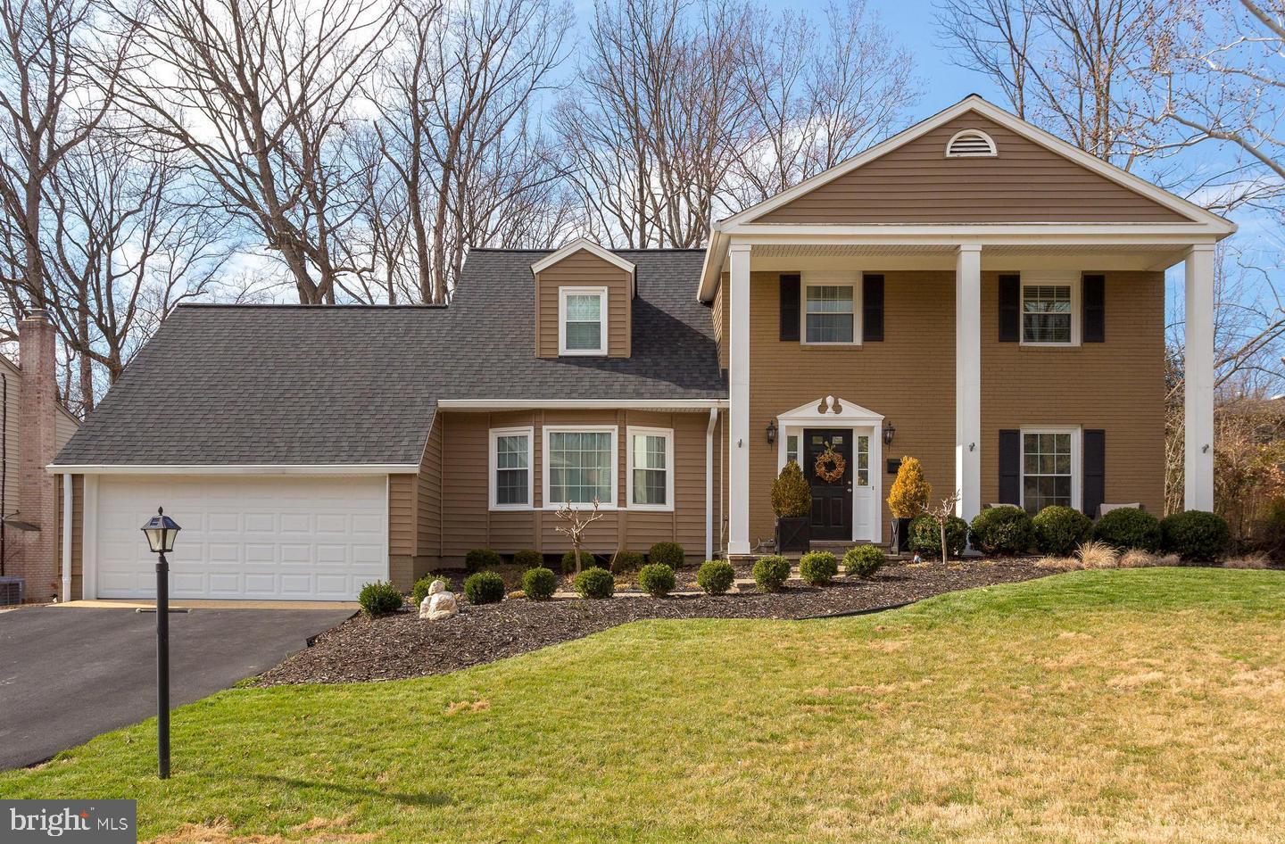 6002 MERRYVALE COURT