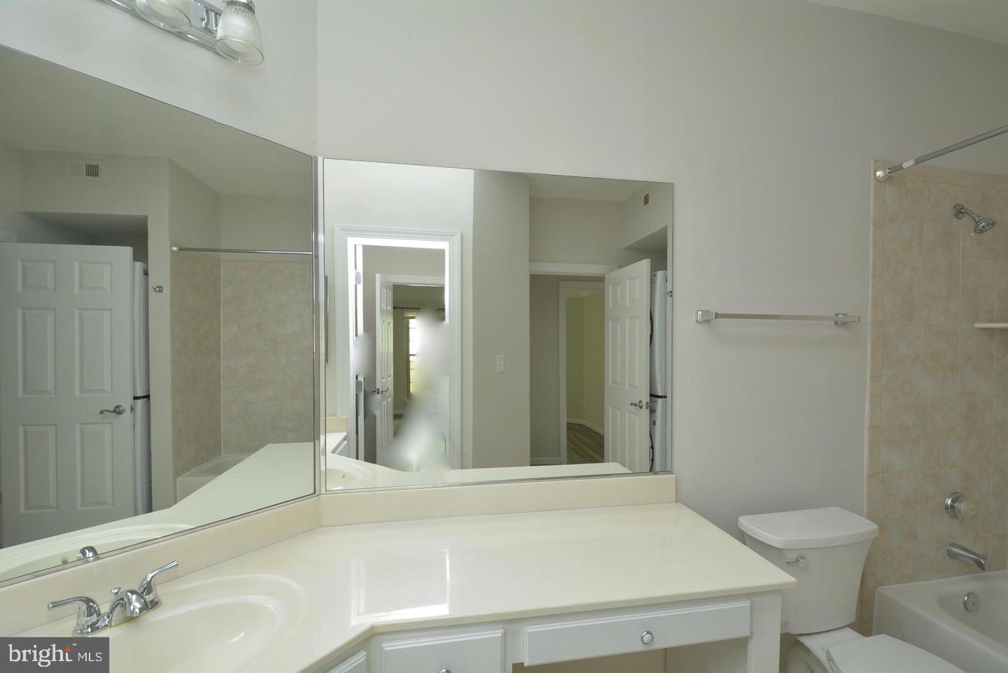 12161 PENDERVIEW TERRACE 905