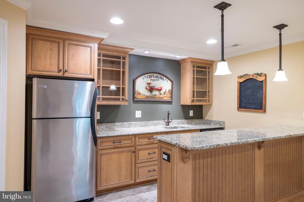8621 JAMES CREEK DRIVE